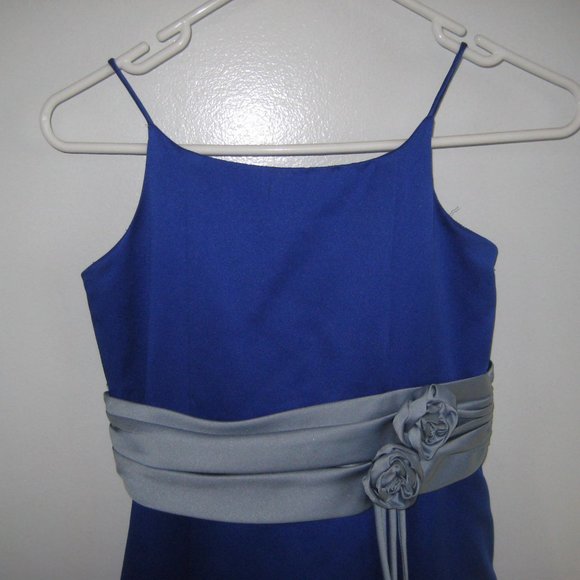 Alfred Angelo, beautiful satiny 2 tone blue girls dress, size 8 - Picture 2 of 11